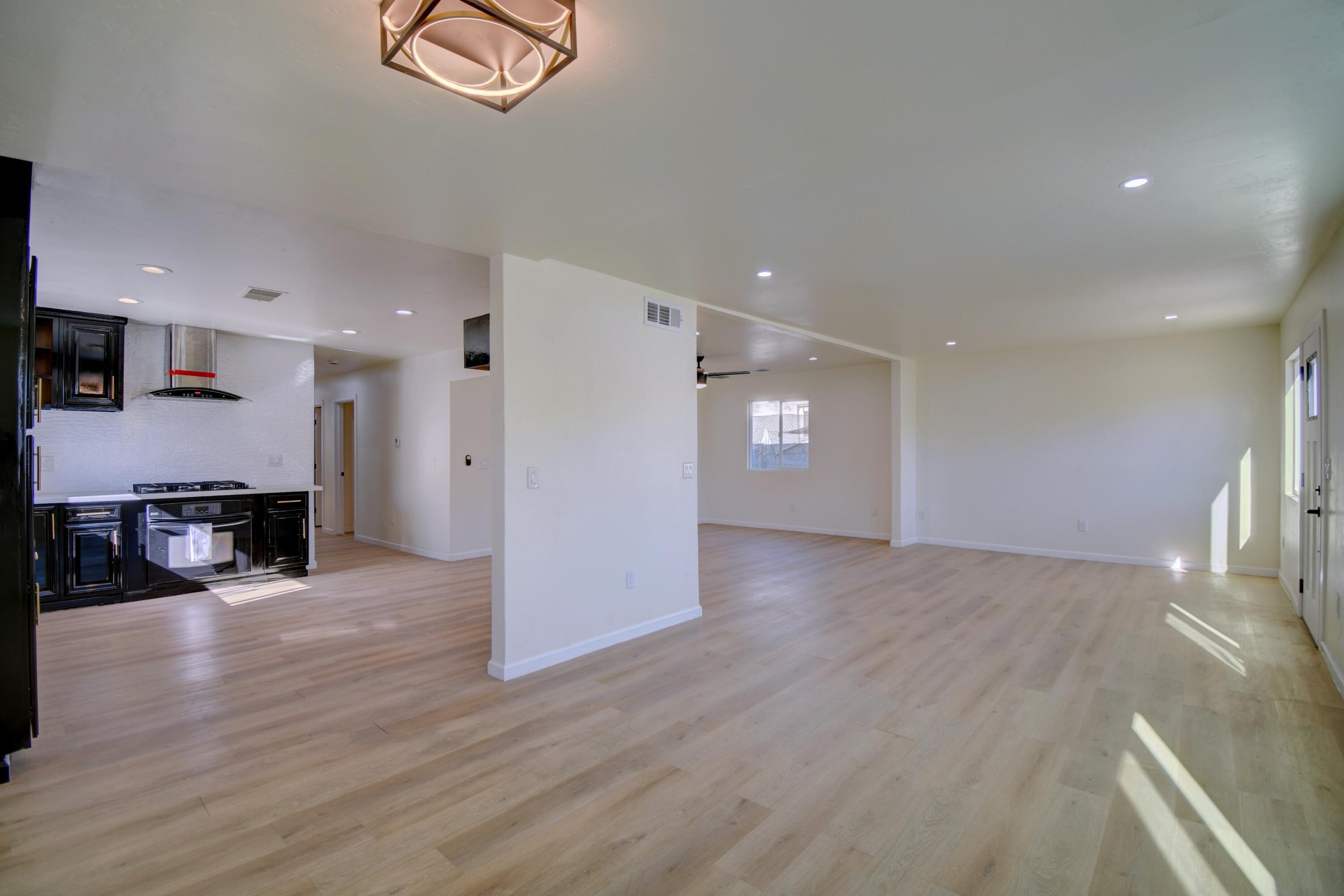 1607 Walter Street SE