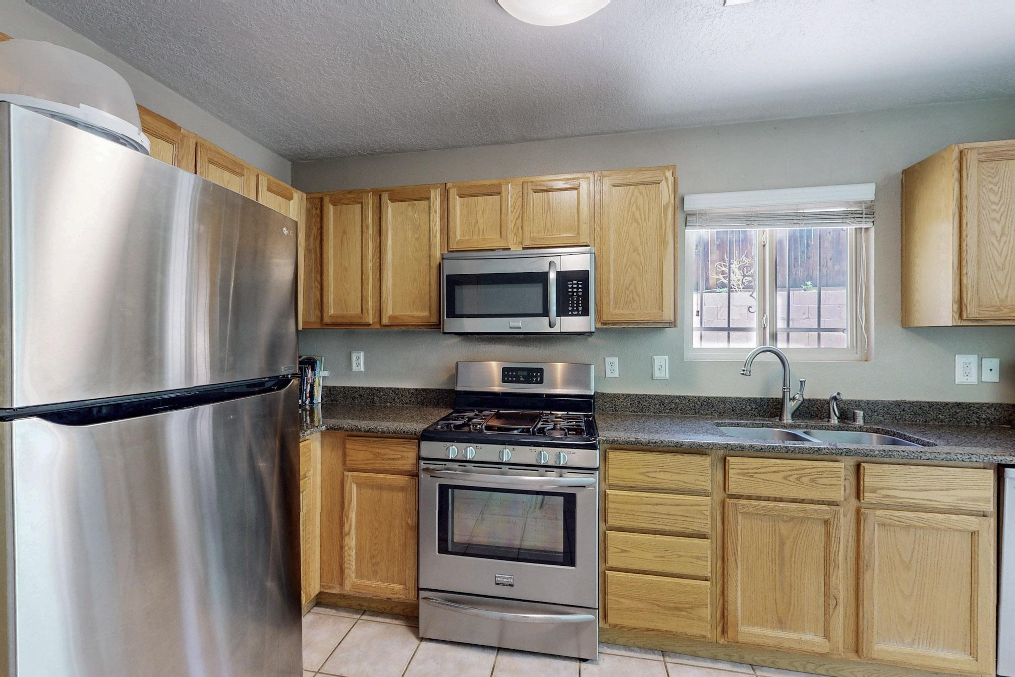 8616 El Monte Lane, Albuquerque, New Mexico image 10