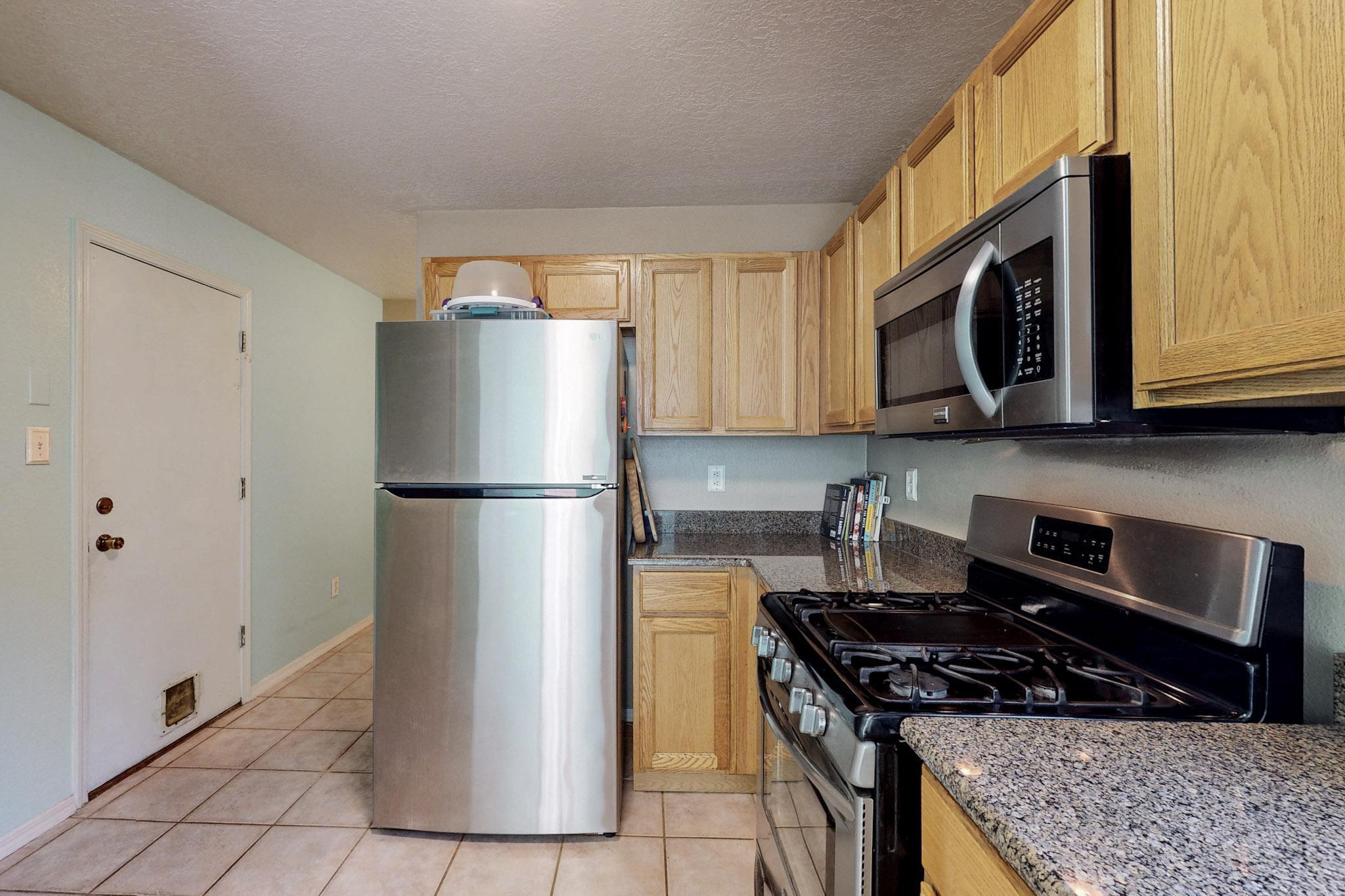 8616 El Monte Lane, Albuquerque, New Mexico image 11