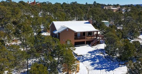 Photo of 78 Sangre De Cristo Drive, Cedar Crest, NM 87008 (MLS # 1096722)