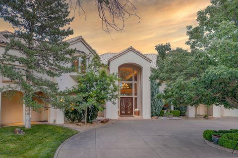 Photo of 11200 SAN RAFAEL Avenue NE, Albuquerque, NM 87122 (MLS # 1090164)