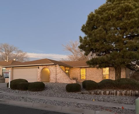 Photo of 5312 Revi Don Drive NE, Albuquerque, NM 87111 (MLS # 1096875)