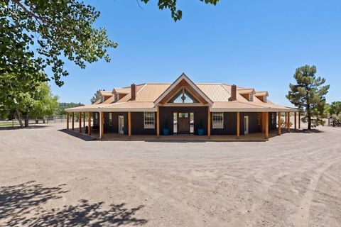 Homes For Sale - 26 Schmittle Road<br/> Socorro, NM 87801