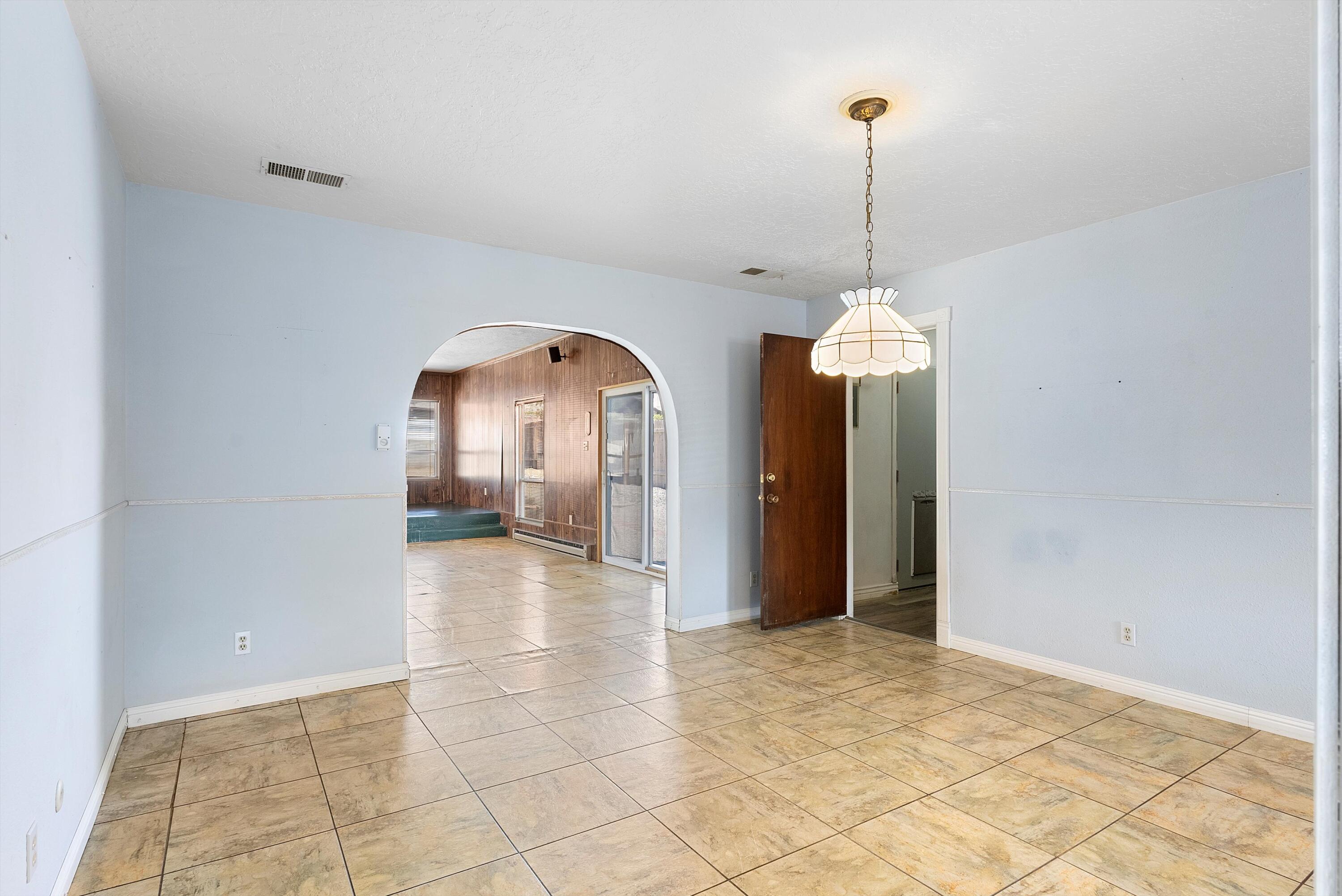 1716 Algodones Street, Albuquerque, New Mexico image 2
