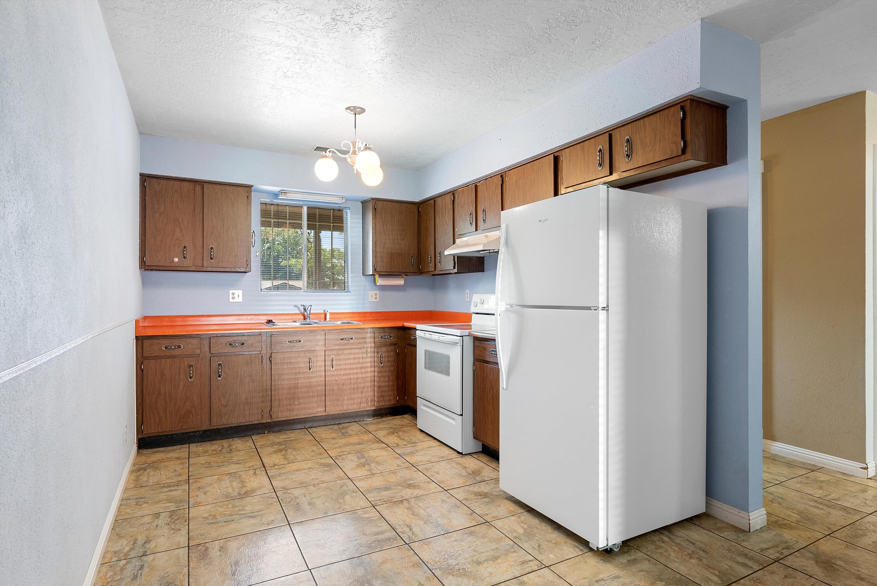 1716 Algodones Street, Albuquerque, New Mexico image 4