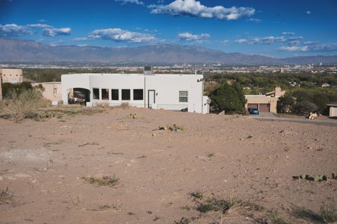 1752 Cliffside Drive NW, Albuquerque, NM 87105 - #: 1042466