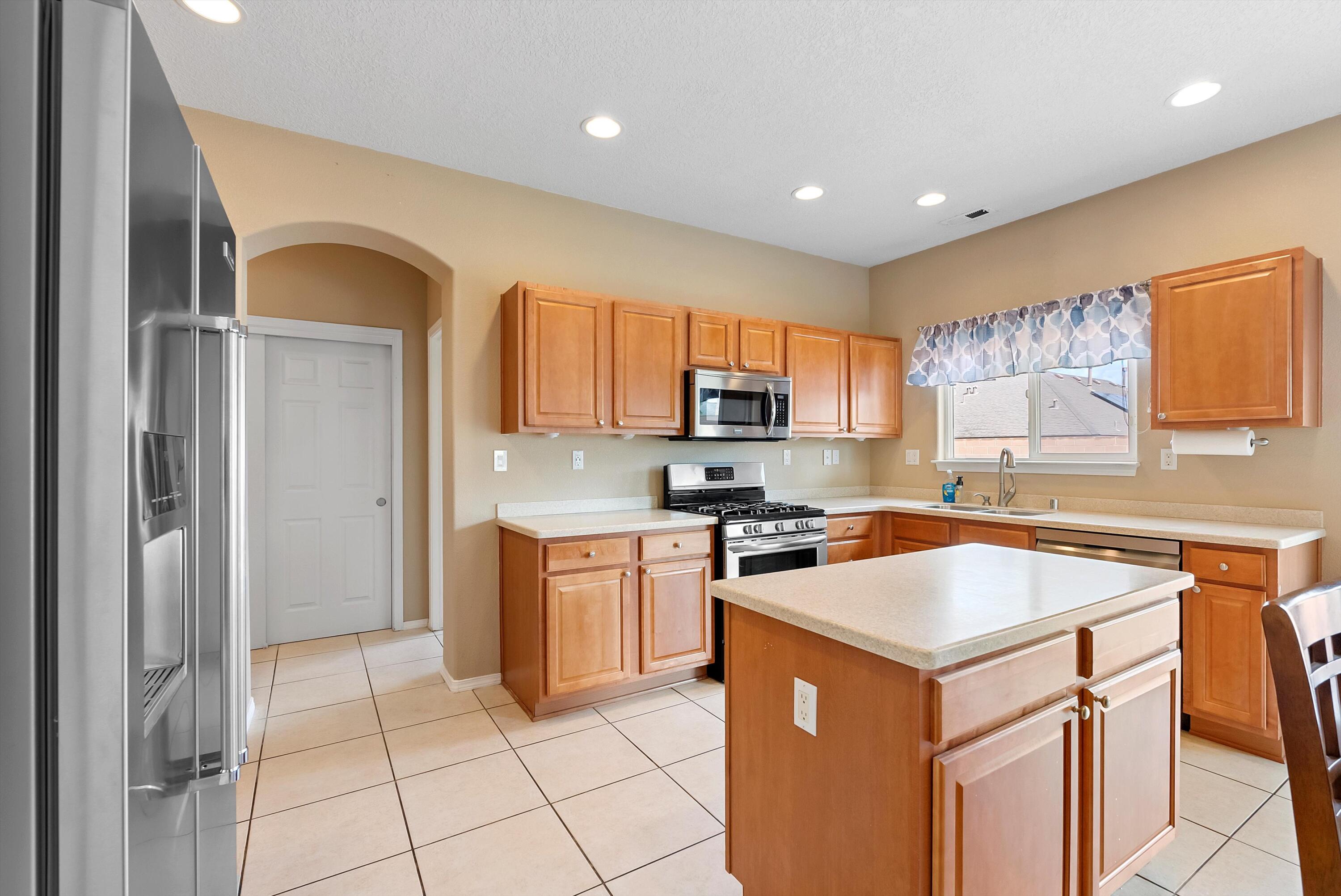 2613 Camino Catalonia, Rio Rancho, New Mexico image 3