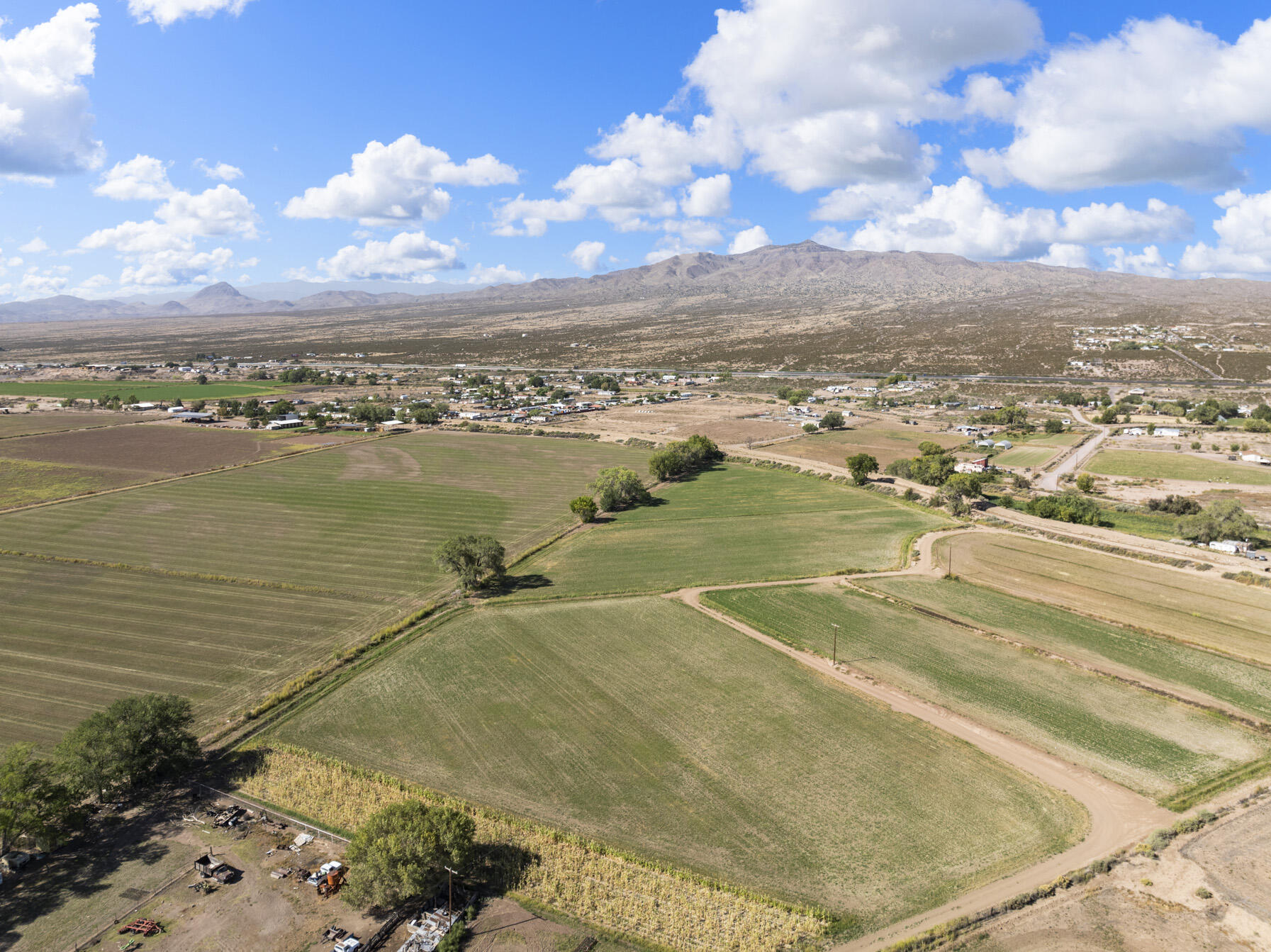 Escondida, Polvadera, New Mexico image 7