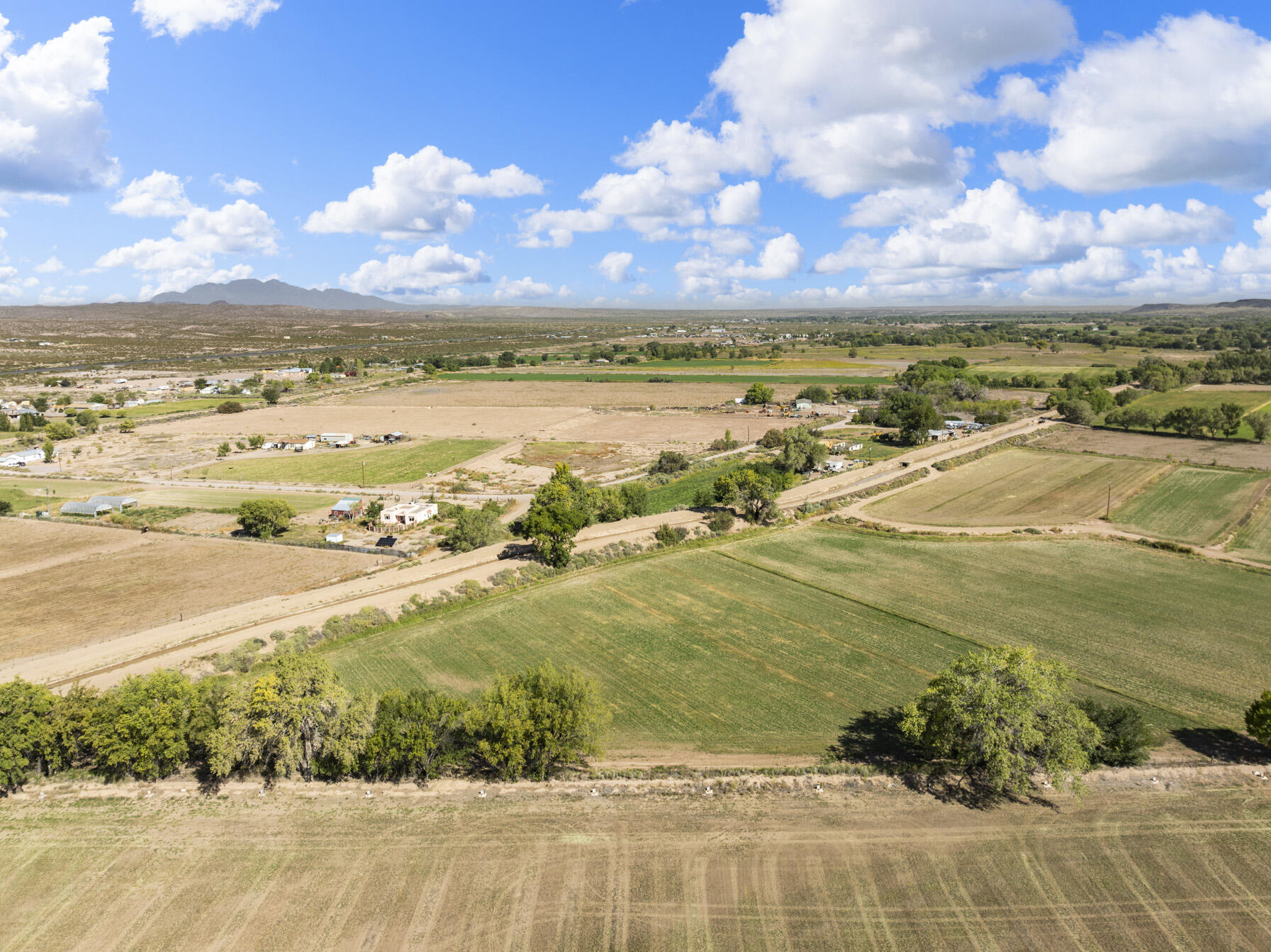 Escondida, Polvadera, New Mexico image 5