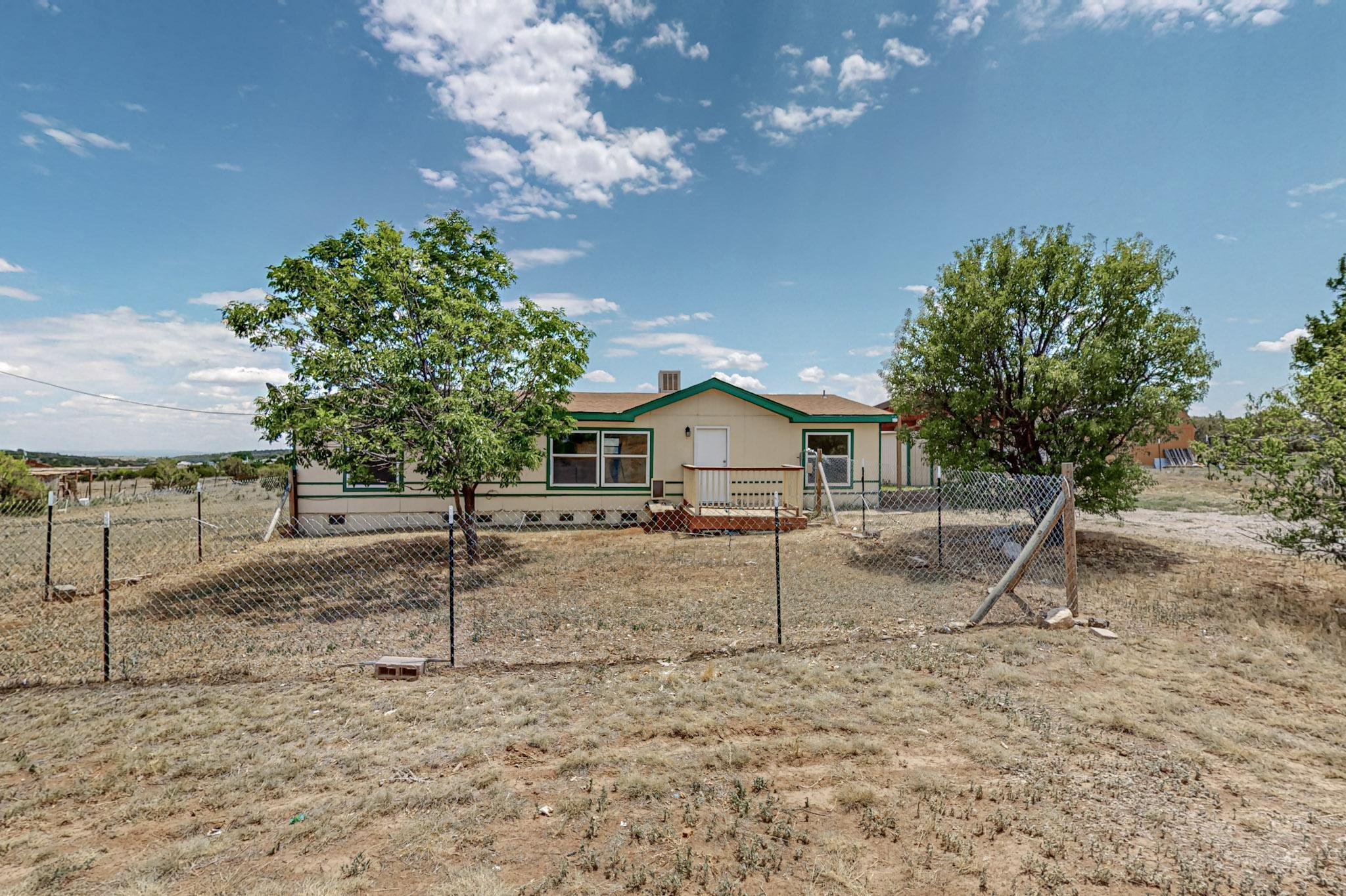 Photo 1 of 40 of 114 Paradise Meadow Loop mobile home