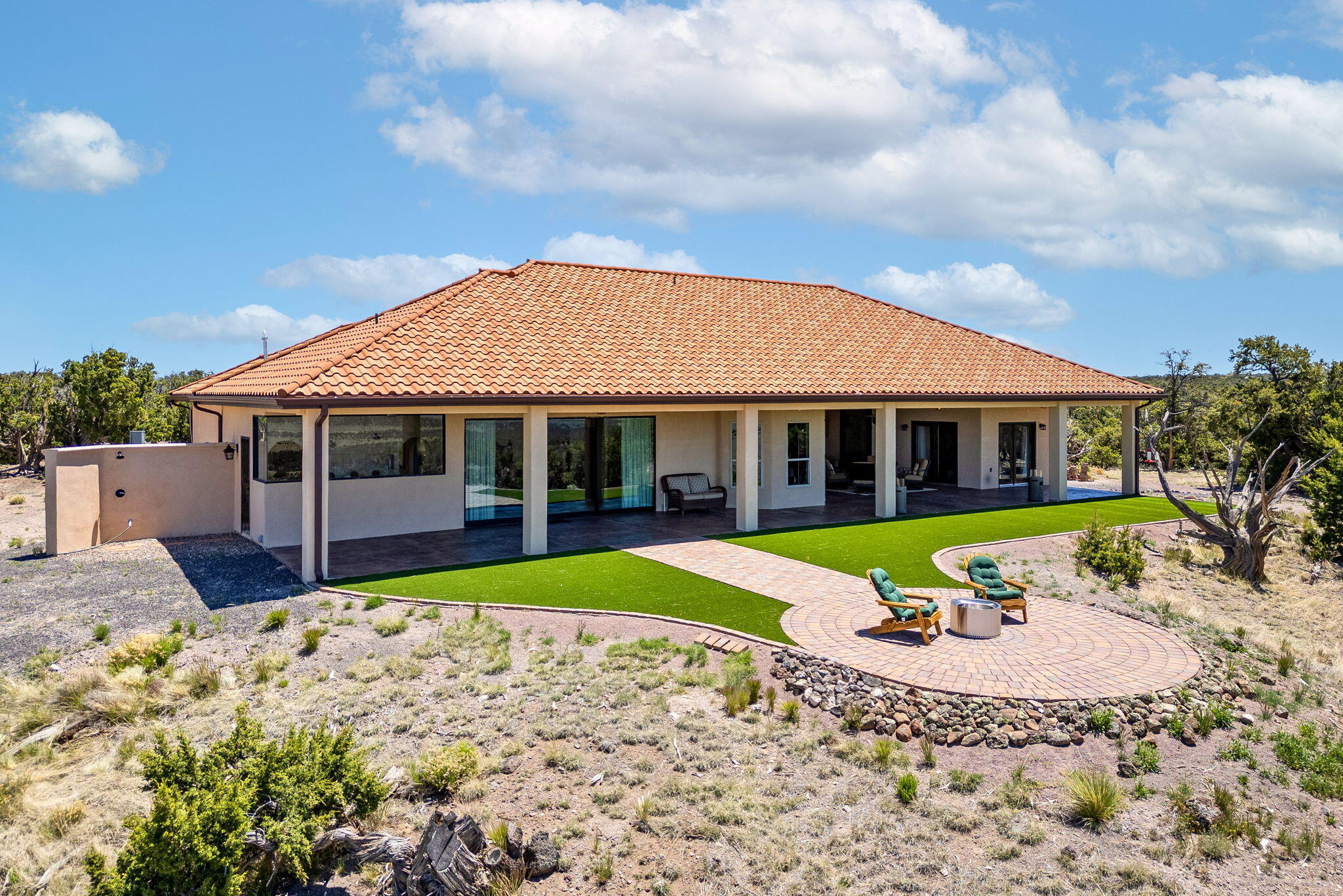 19 Creekside Drive
