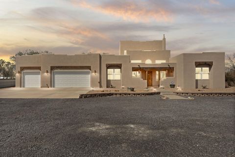 Photo of 650 Barnett Road, Bosque Farms, NM 87068 (MLS # 1097864)