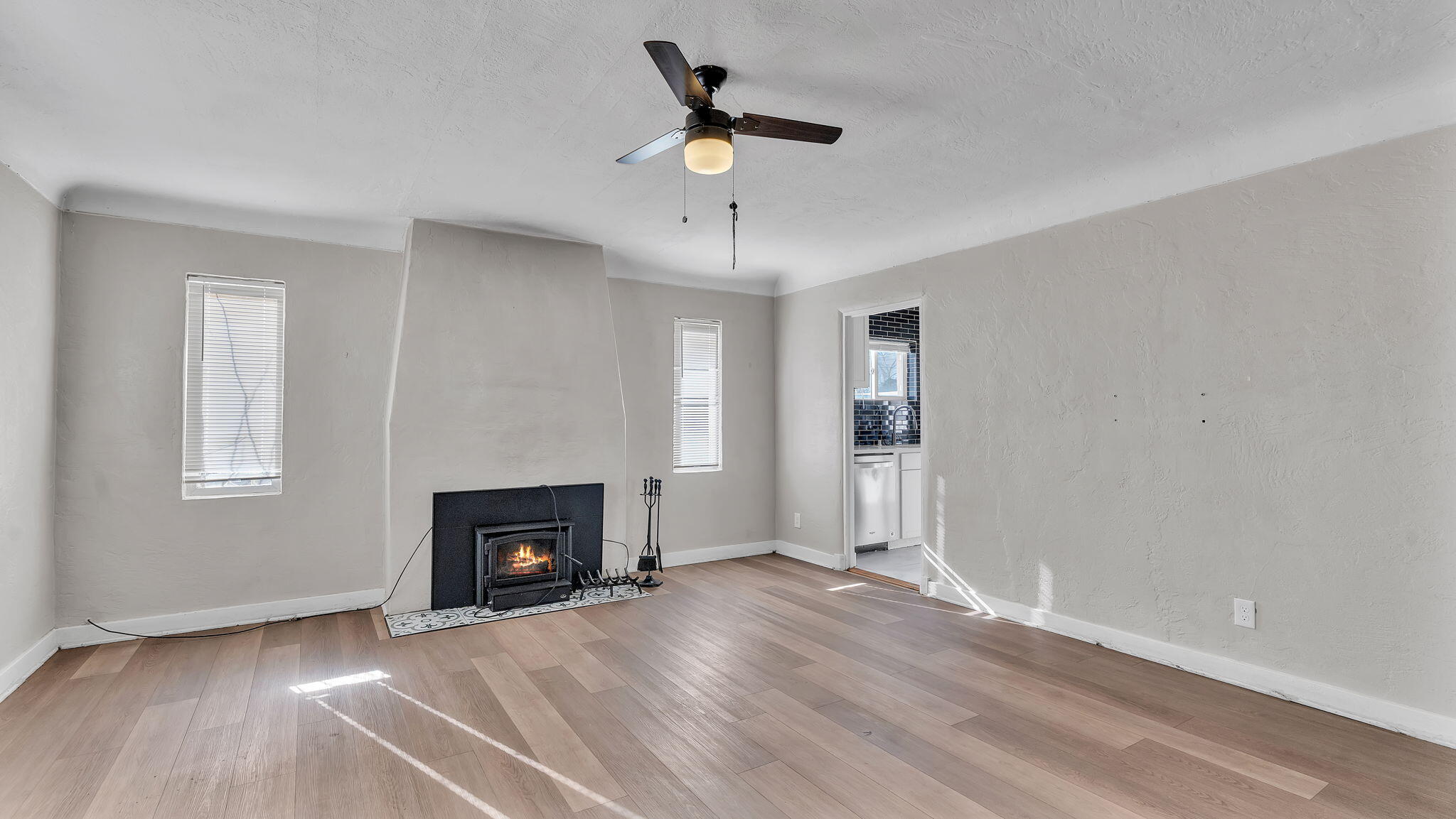 405 Carlisle Boulevard NE