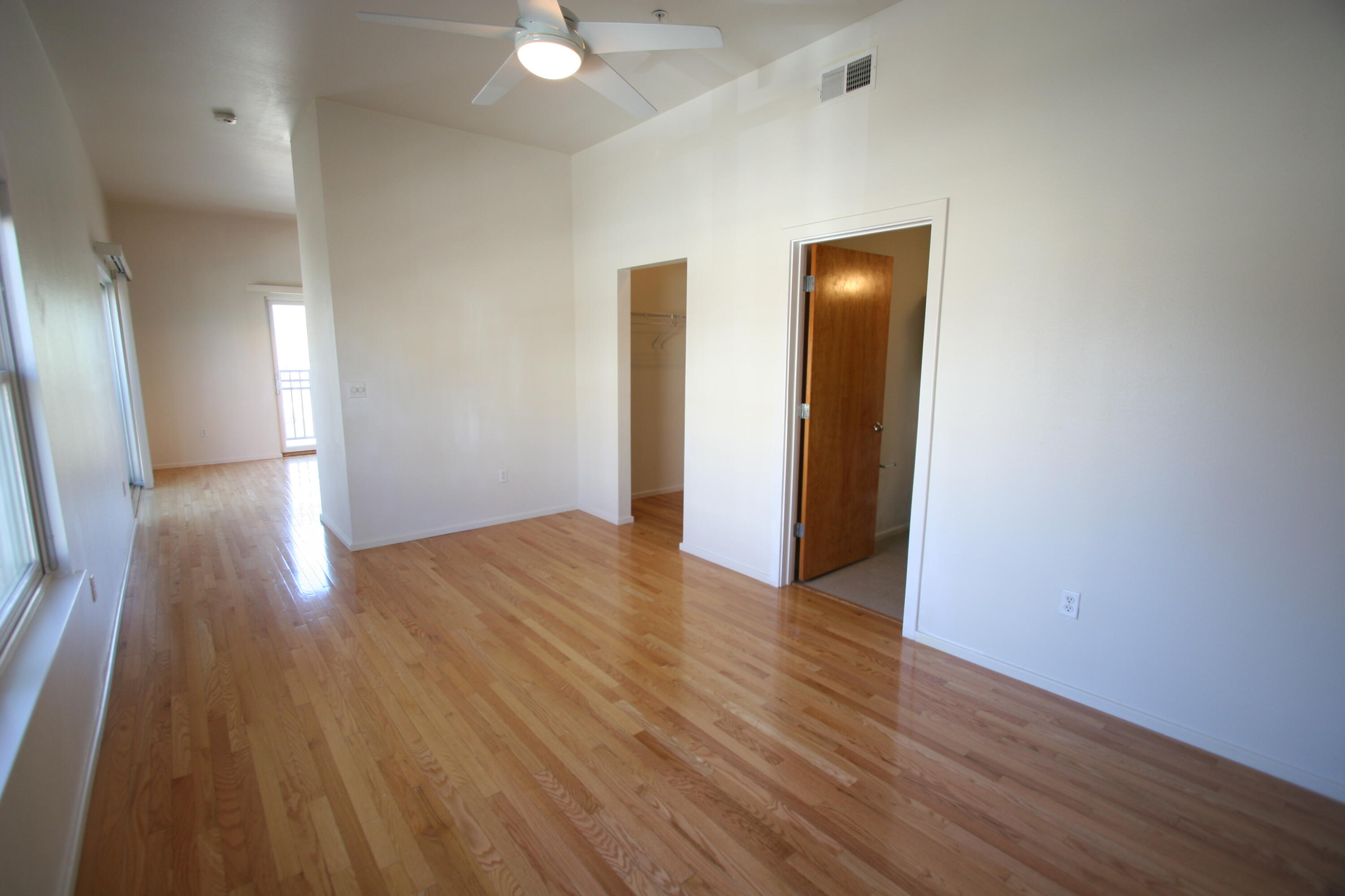 400 COPPER Avenue NE 201