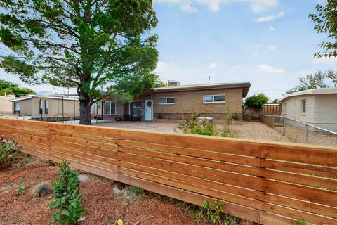 Photo of 1126 Propps Street NE, Albuquerque, NM 87112 (MLS # 1093166)