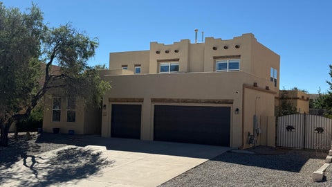 Homes For Sale - 5036 Brown Bear Drive<br/> Rio Rancho, NM 87144