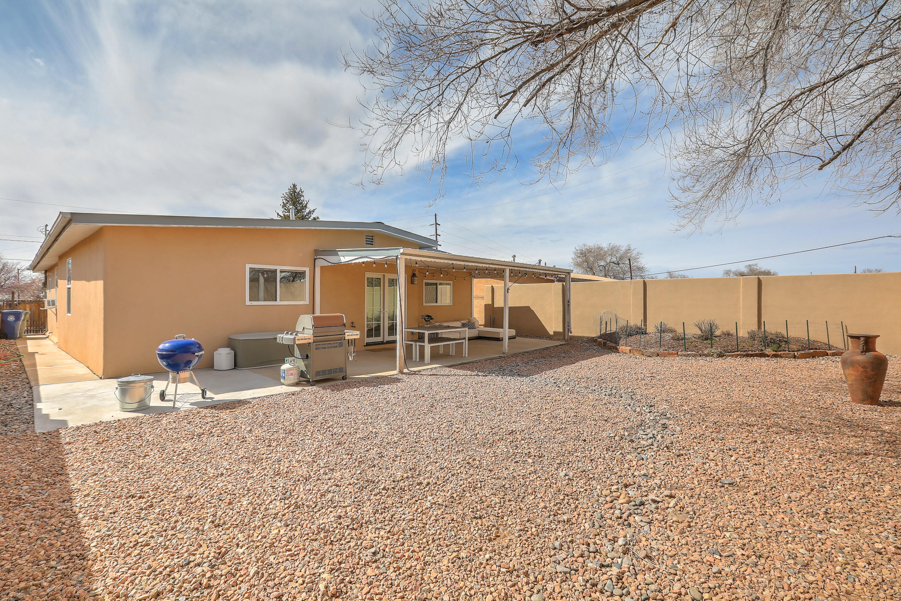 717 Camino Santa Ana, Santa Fe, New Mexico image 45