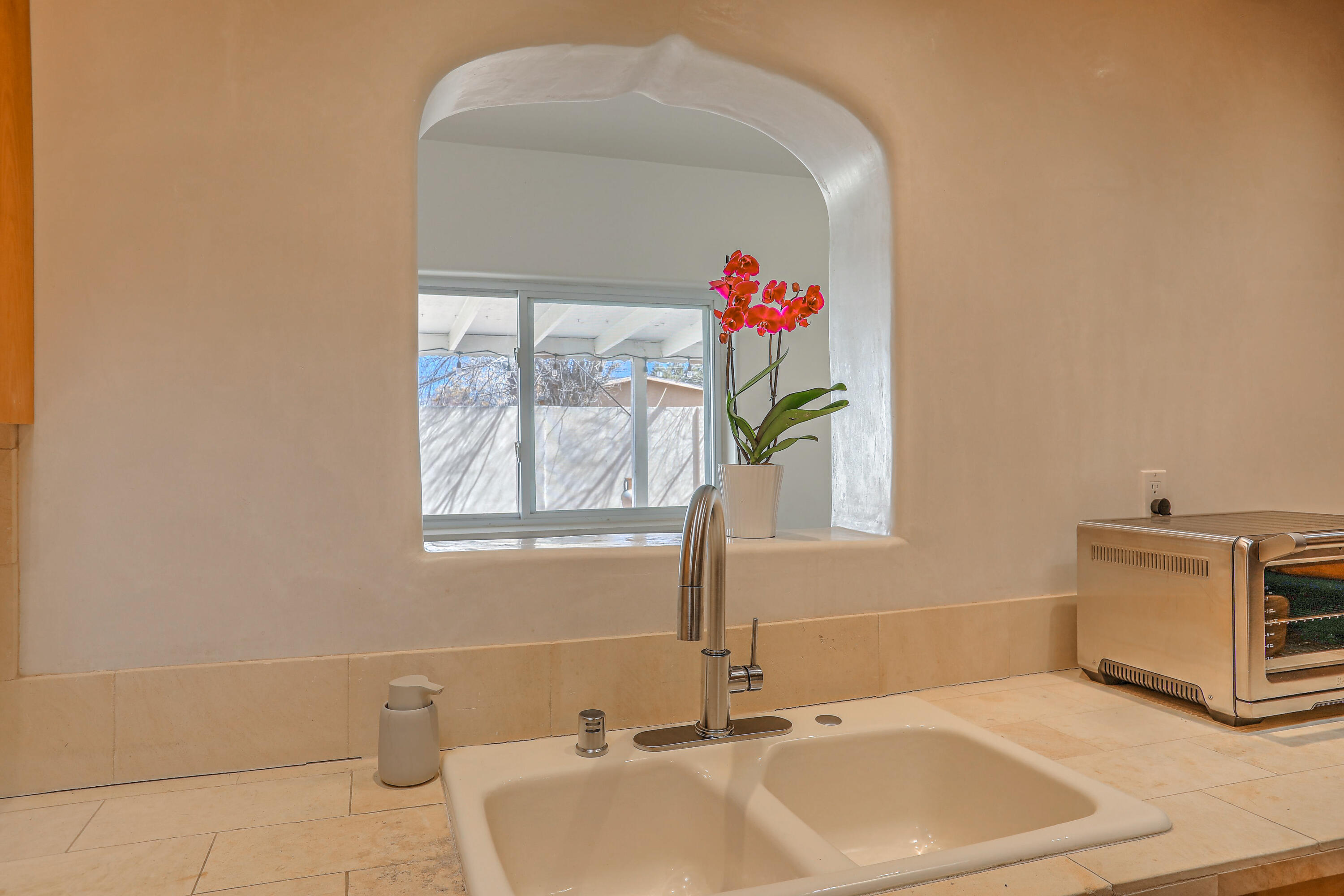 717 Camino Santa Ana, Santa Fe, New Mexico image 20