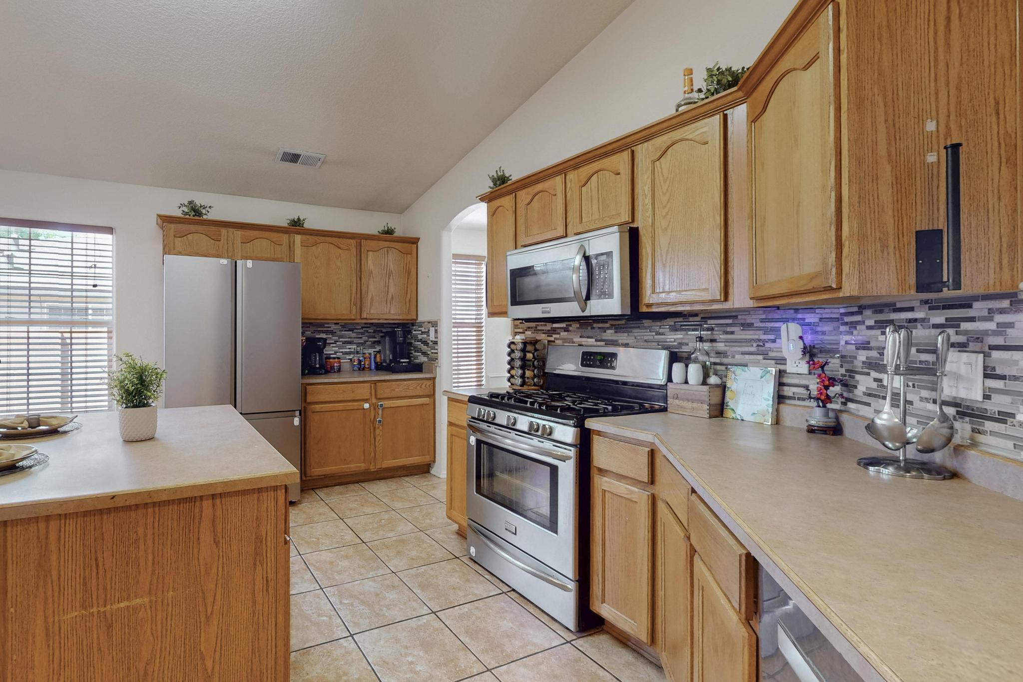 1034 Wagon Trail Street, Los Lunas, New Mexico image 16