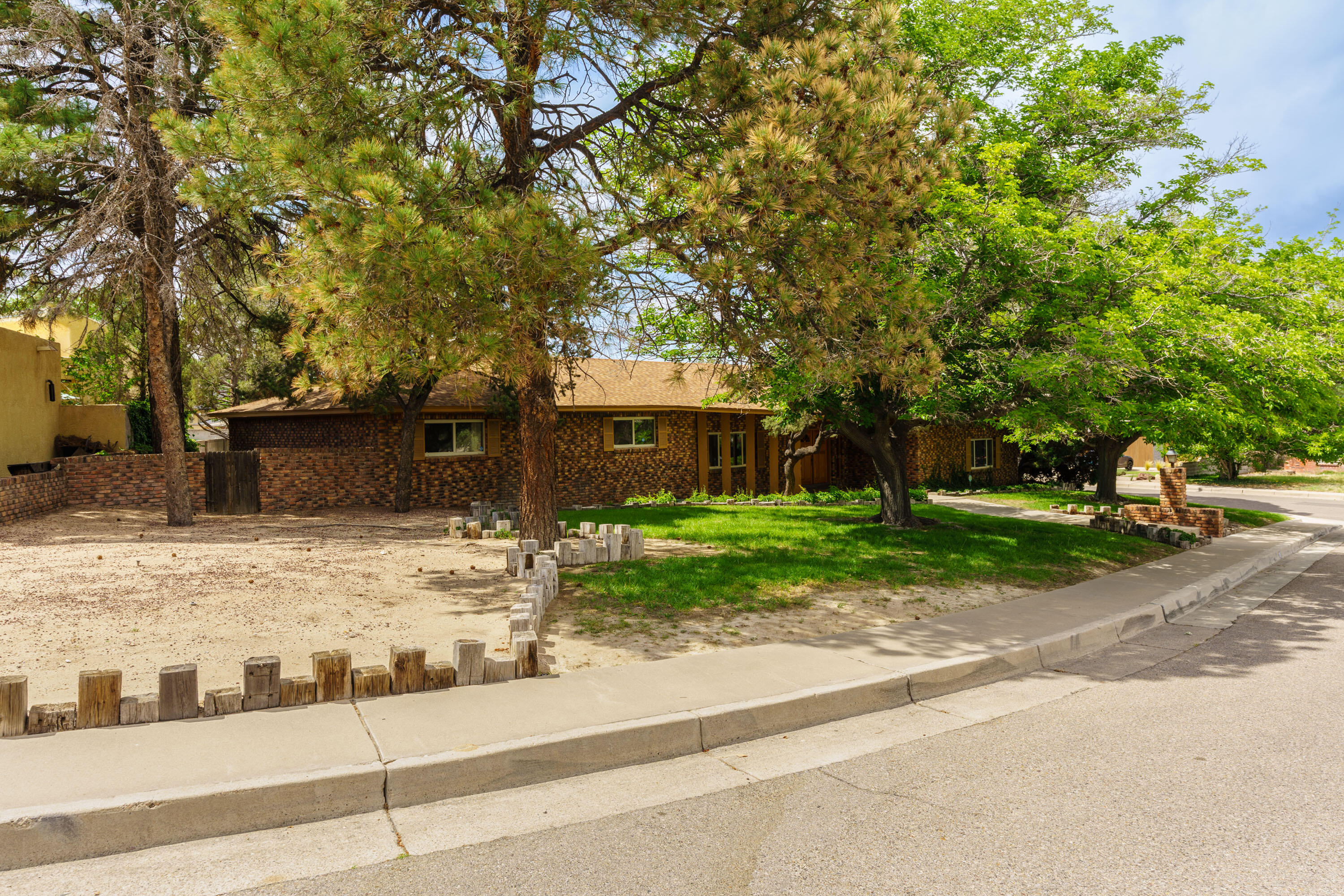 1815 Newton Place, Albuquerque, New Mexico image 3