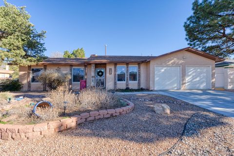 Photo of 1616 Zena Lona Street NE, Albuquerque, NM 87112 (MLS # 1095897)