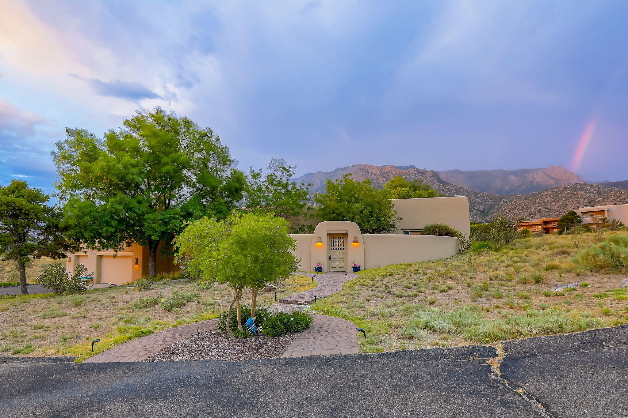 207 Live Oak Road NE