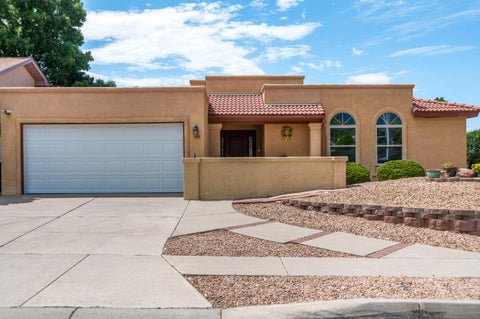 Homes For Sale - 5323 Vista Bonita<br/> Bernalillo County, Albuquerque, NM 87111