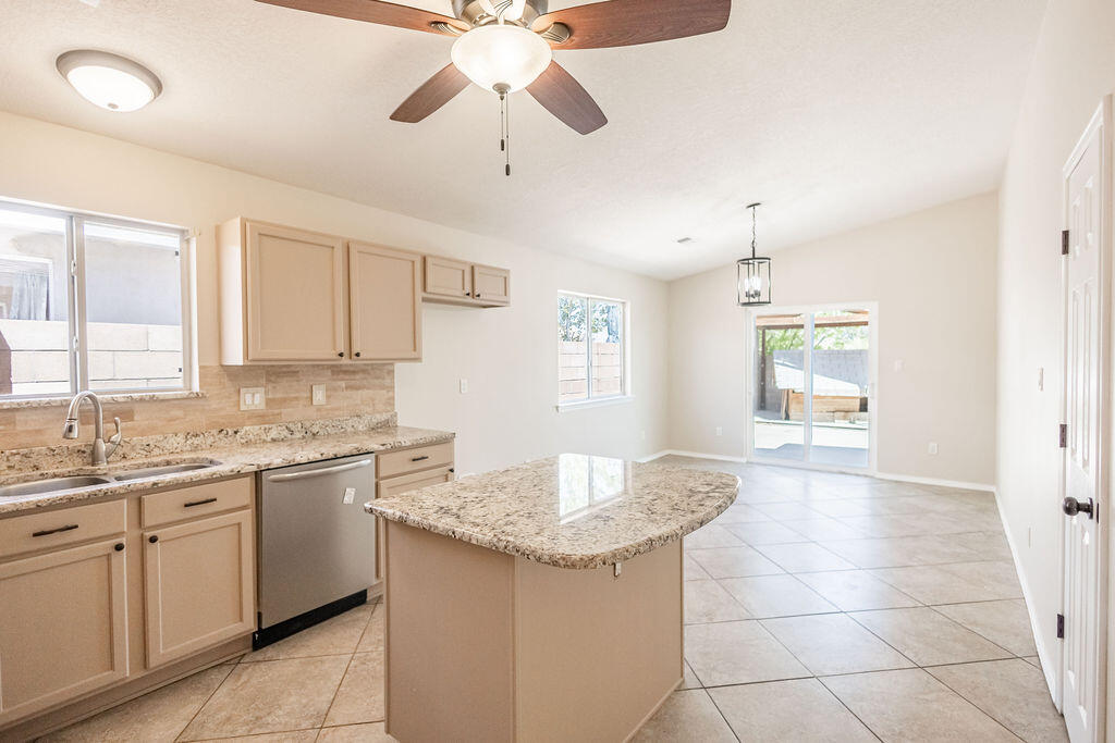 10256 Country Sage Drive, Albuquerque, New Mexico image 5