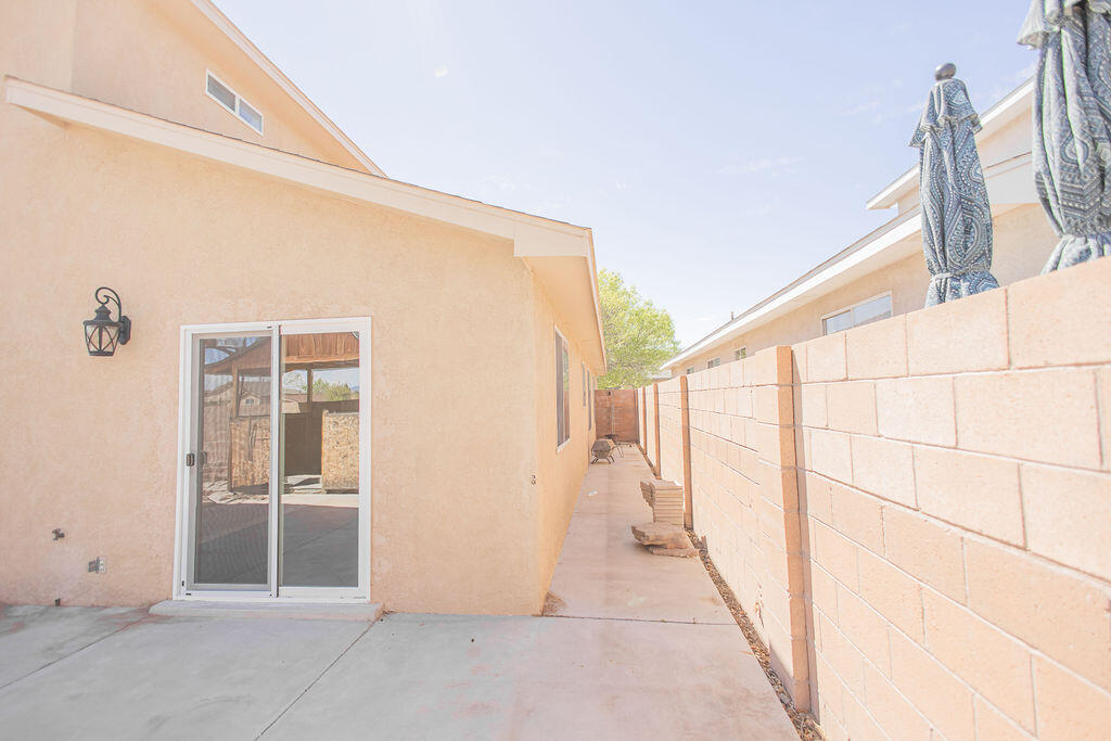 10256 Country Sage Drive, Albuquerque, New Mexico image 32