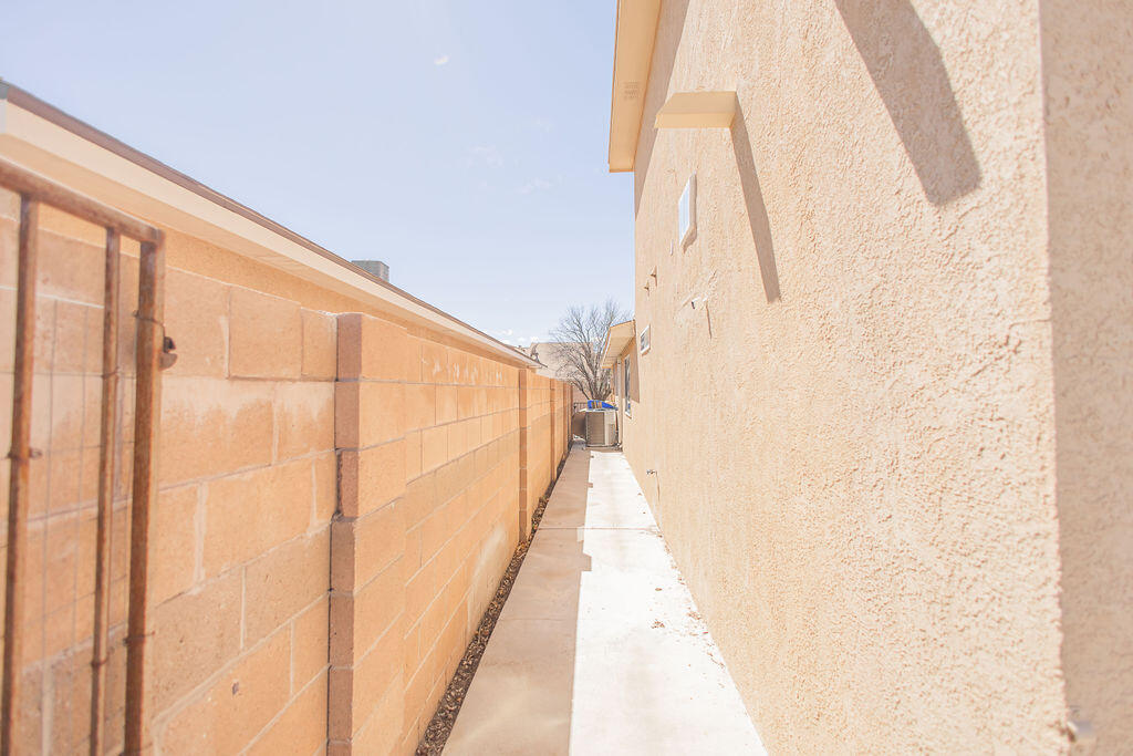 10256 Country Sage Drive, Albuquerque, New Mexico image 33