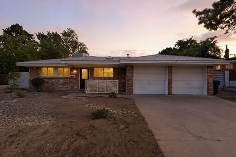 Photo of 8221 Connecticut Street NE, Albuquerque, NM 87110 (MLS # 1093405)