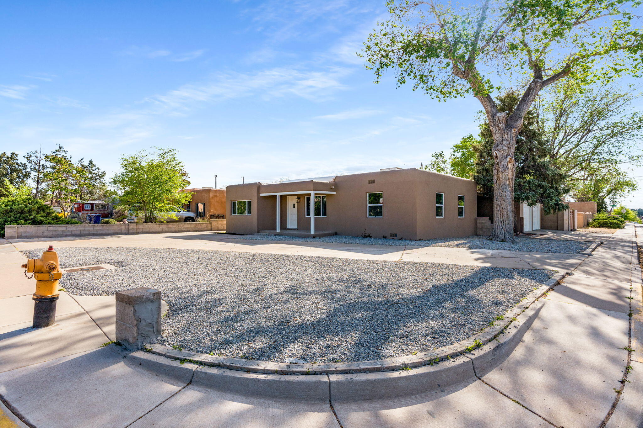 1537 Bryn Mawr Drive NE