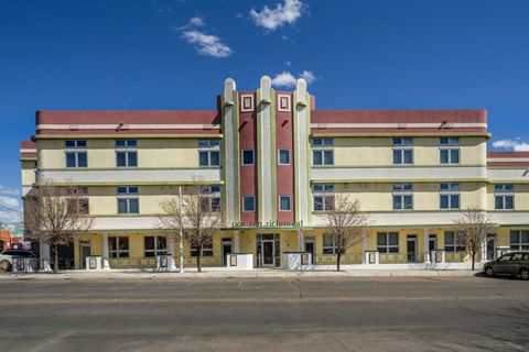 110 Richmond Drive SE UNIT 207 Albuquerque NM 87106