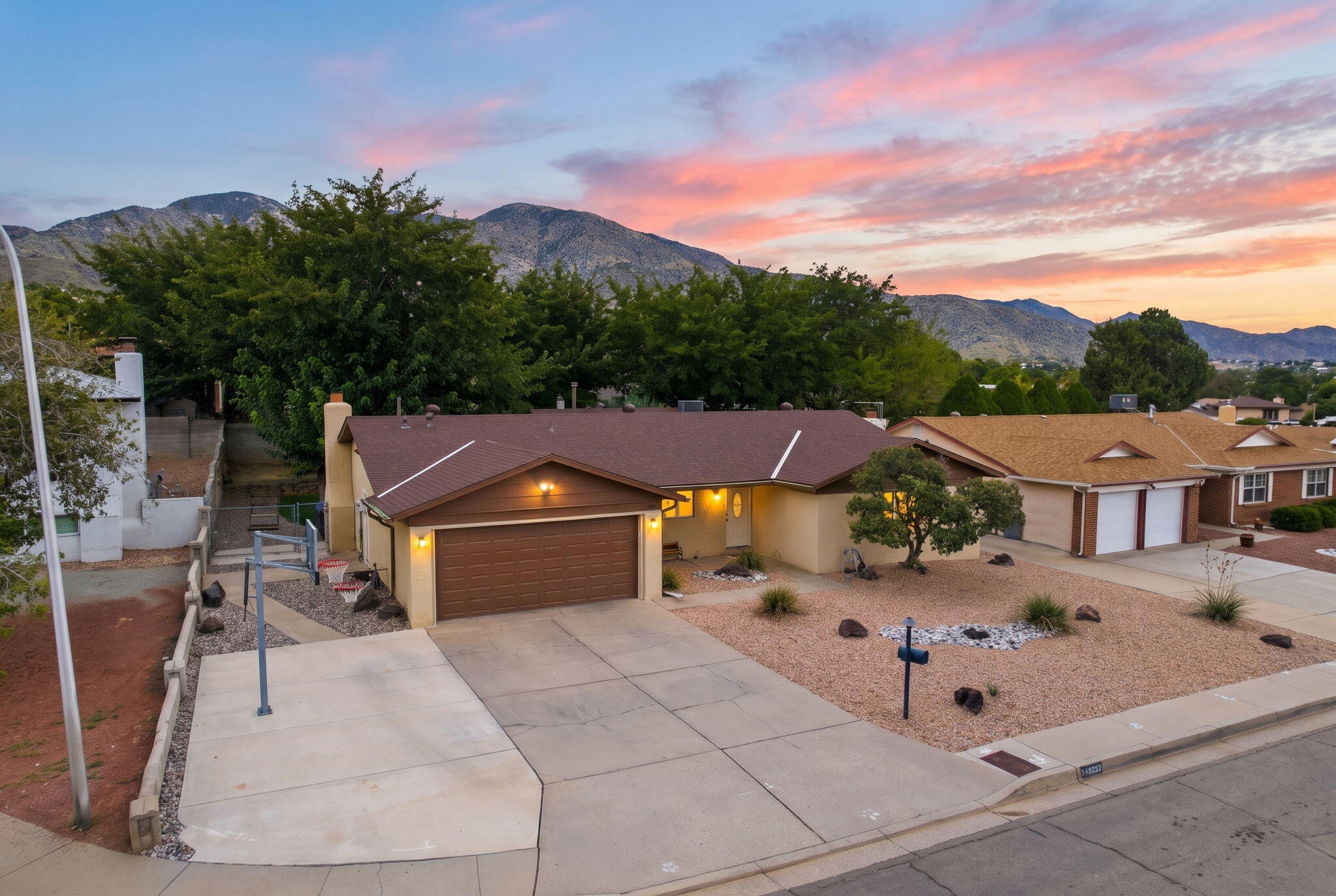 3824 Shenandoah Place NE