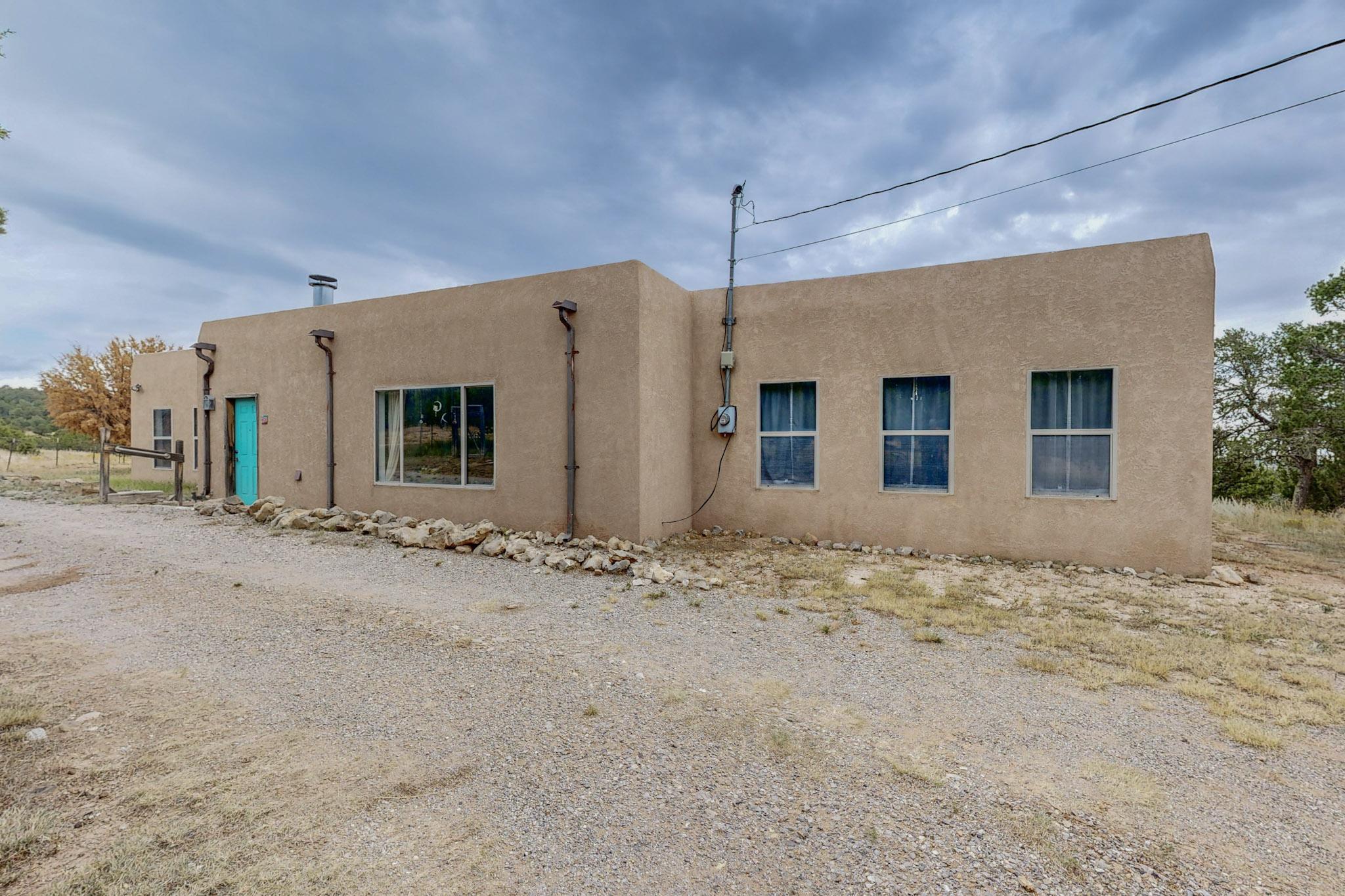 130 Torreon Heights Road, Torreon, New Mexico image 2