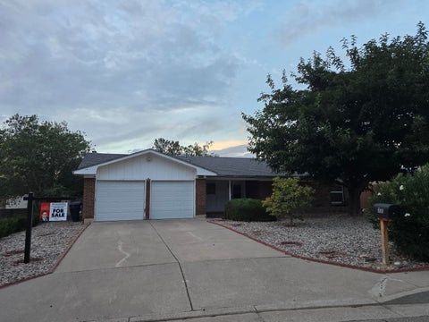 Homes For Sale - 6101 Brenda Avenue<br/> Albuquerque, NM 87109