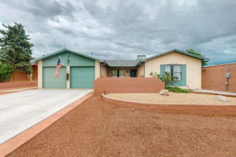Photo of 8718 LIBERTY Drive NE, Albuquerque, NM 87109 (MLS # 1086713)