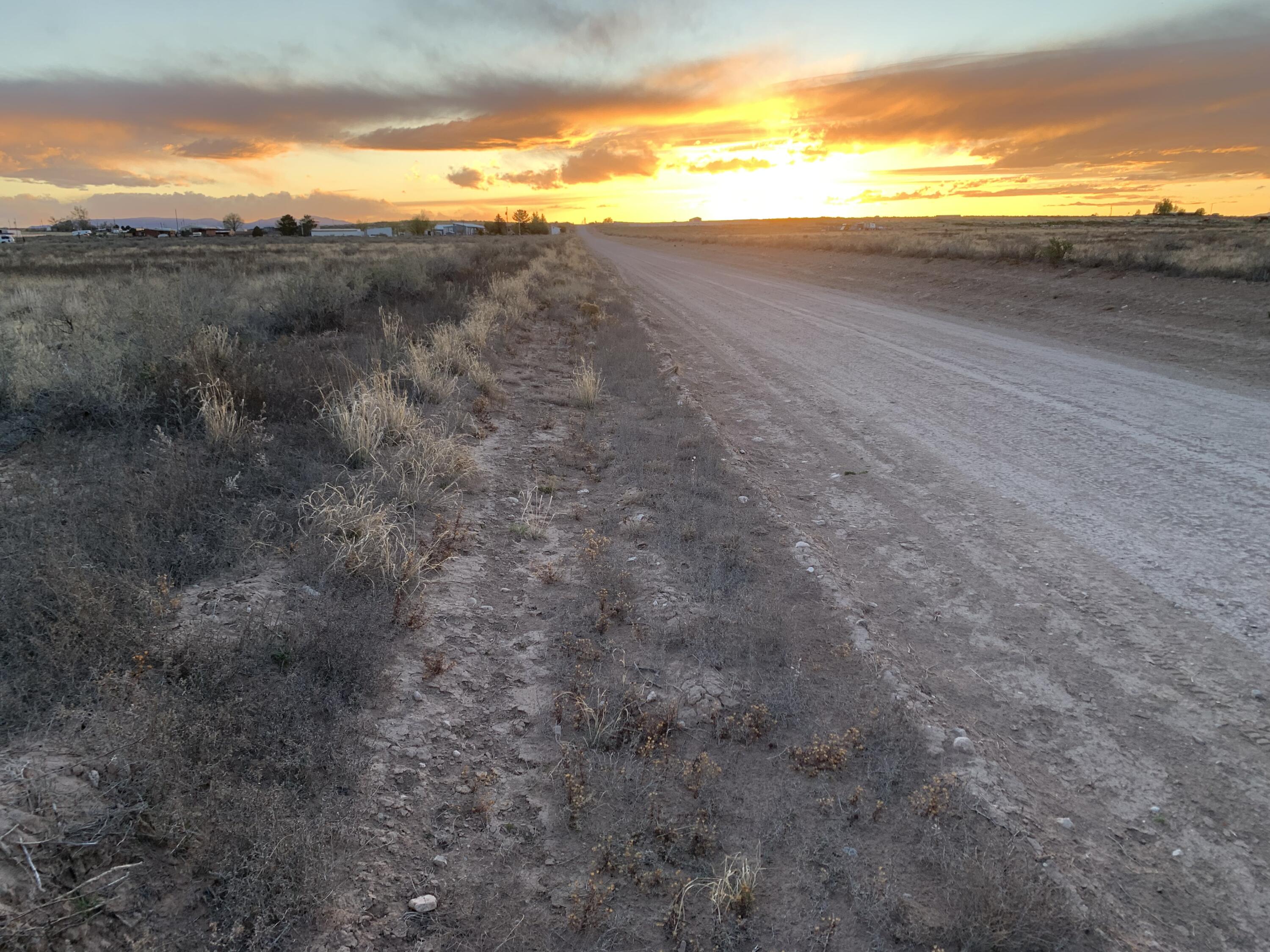 Espejo Lots 13-19 Avenue