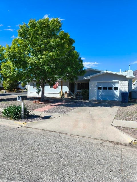 Photo of 907 Sunset Street, Socorro, NM 87801 (MLS # 1112638)