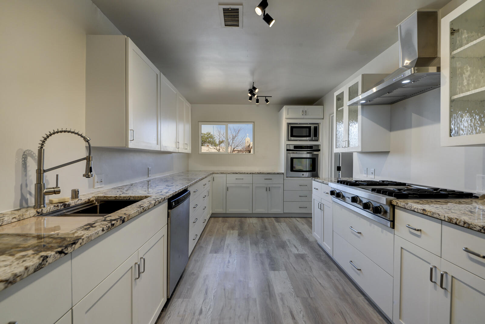 438 Morningside Drive, Albuquerque, New Mexico image 17