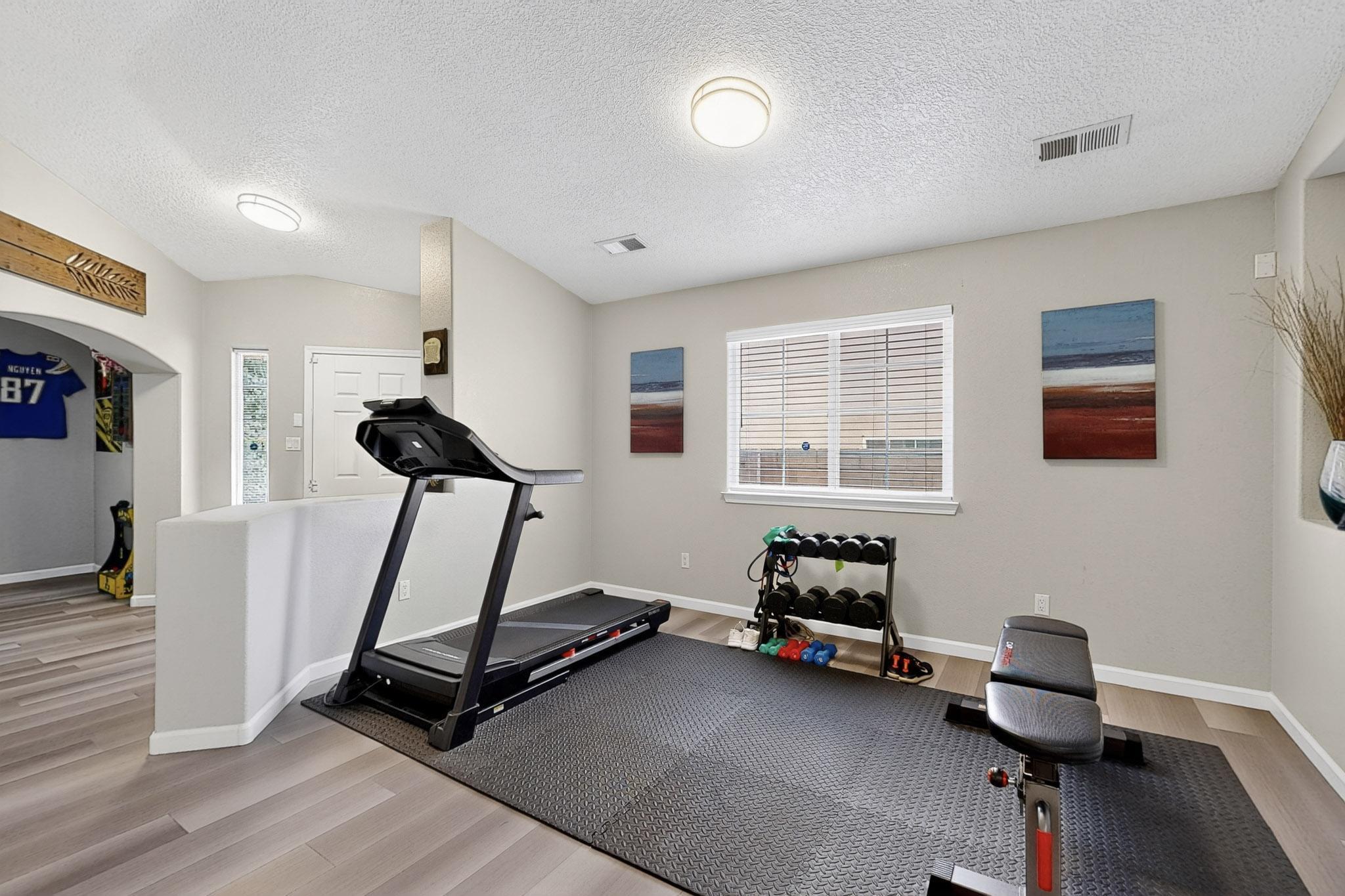 9608 Kilauea Avenue NW