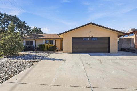 Photo of 4105 Chama Street NE, Albuquerque, NM 87109 (MLS # 1097128)