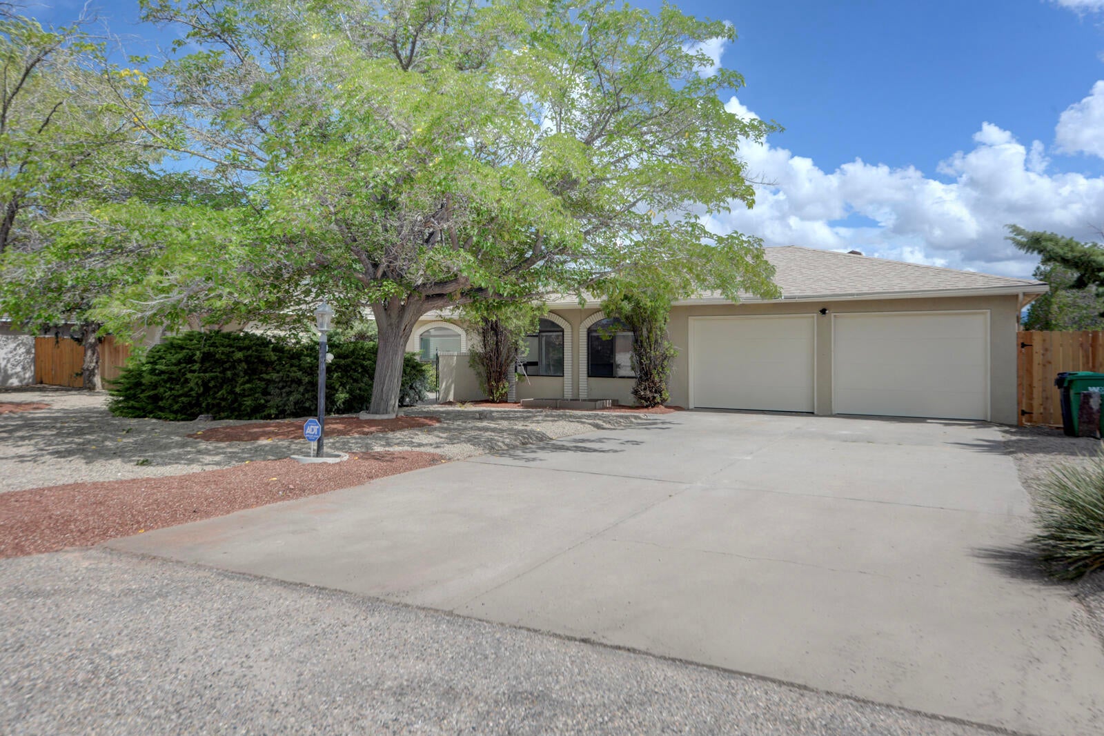 706 Cerro De Ortega Drive SE