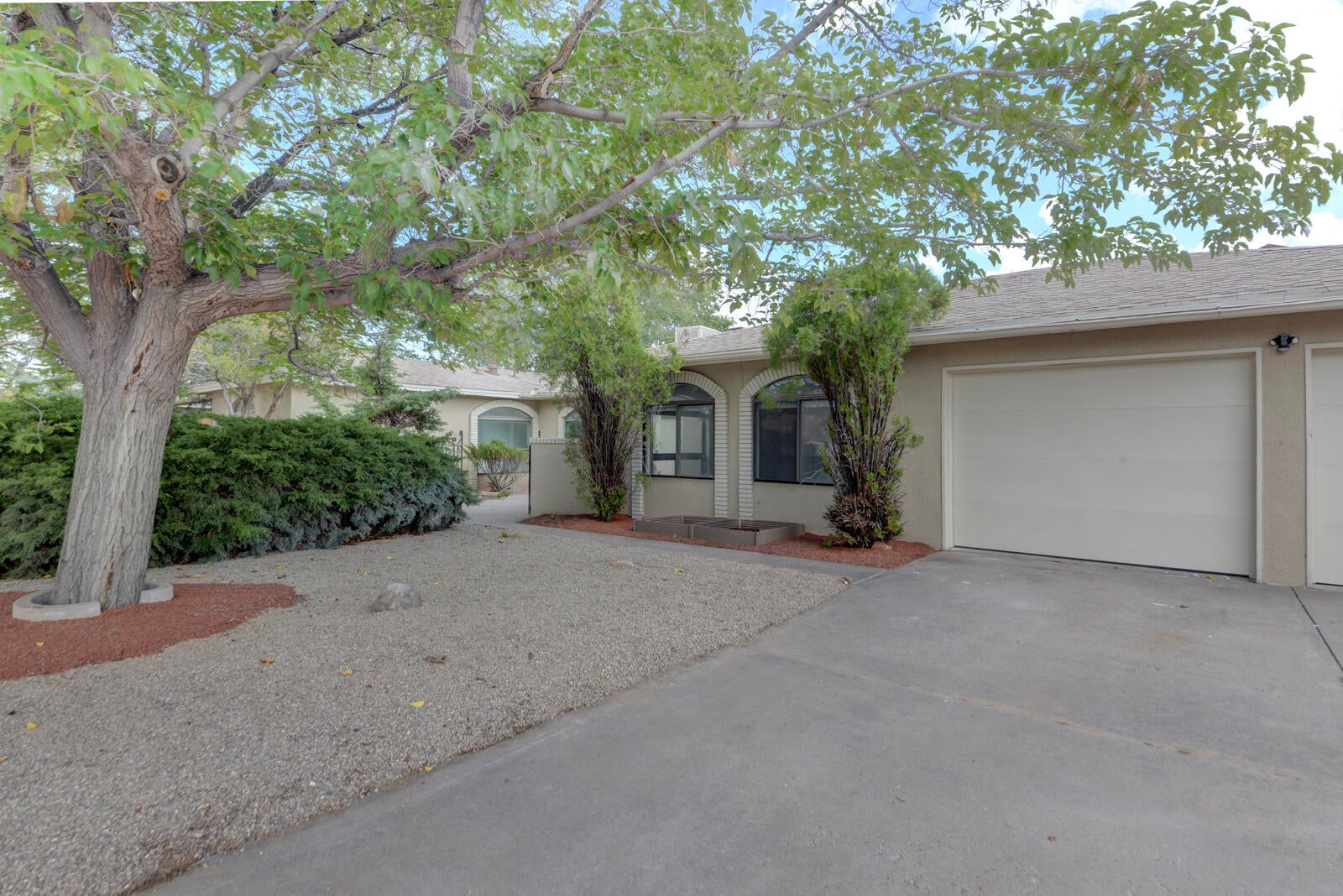 706 Cerro De Ortega Drive SE