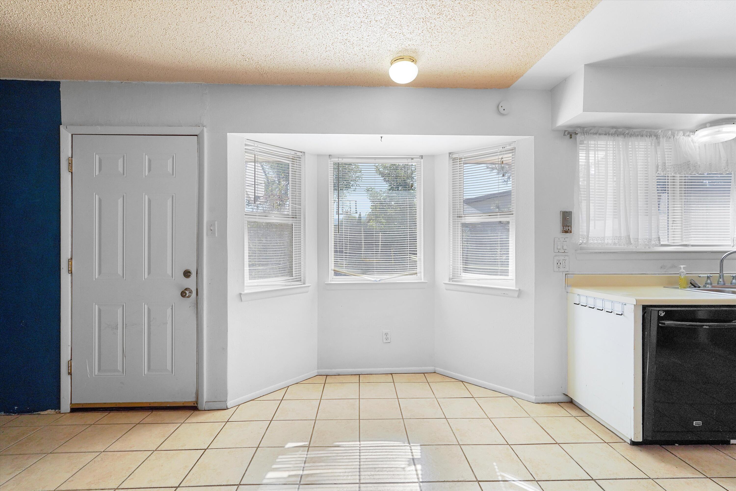 4716 Overland Street, Albuquerque, New Mexico image 5