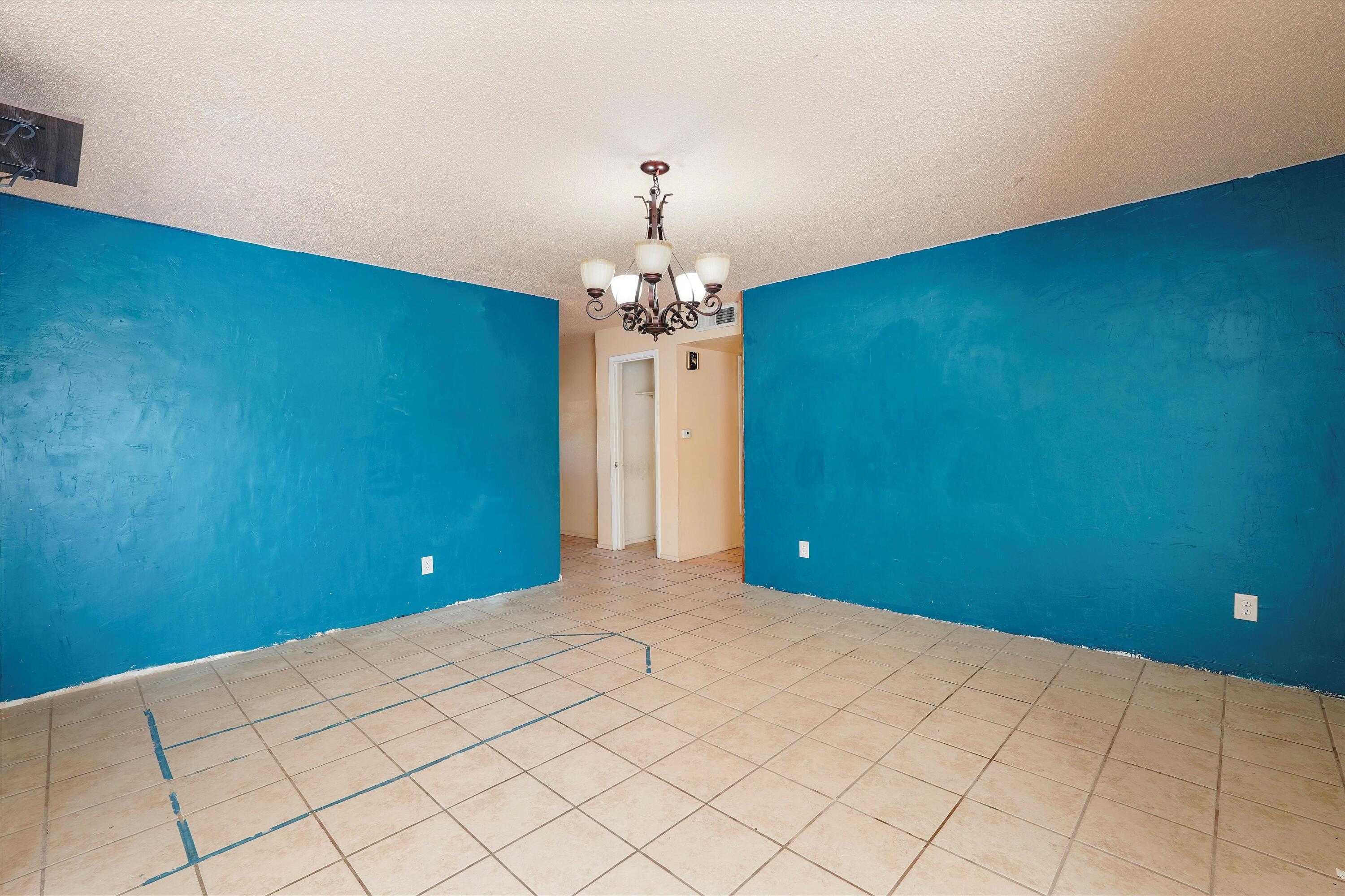 4716 Overland Street, Albuquerque, New Mexico image 4