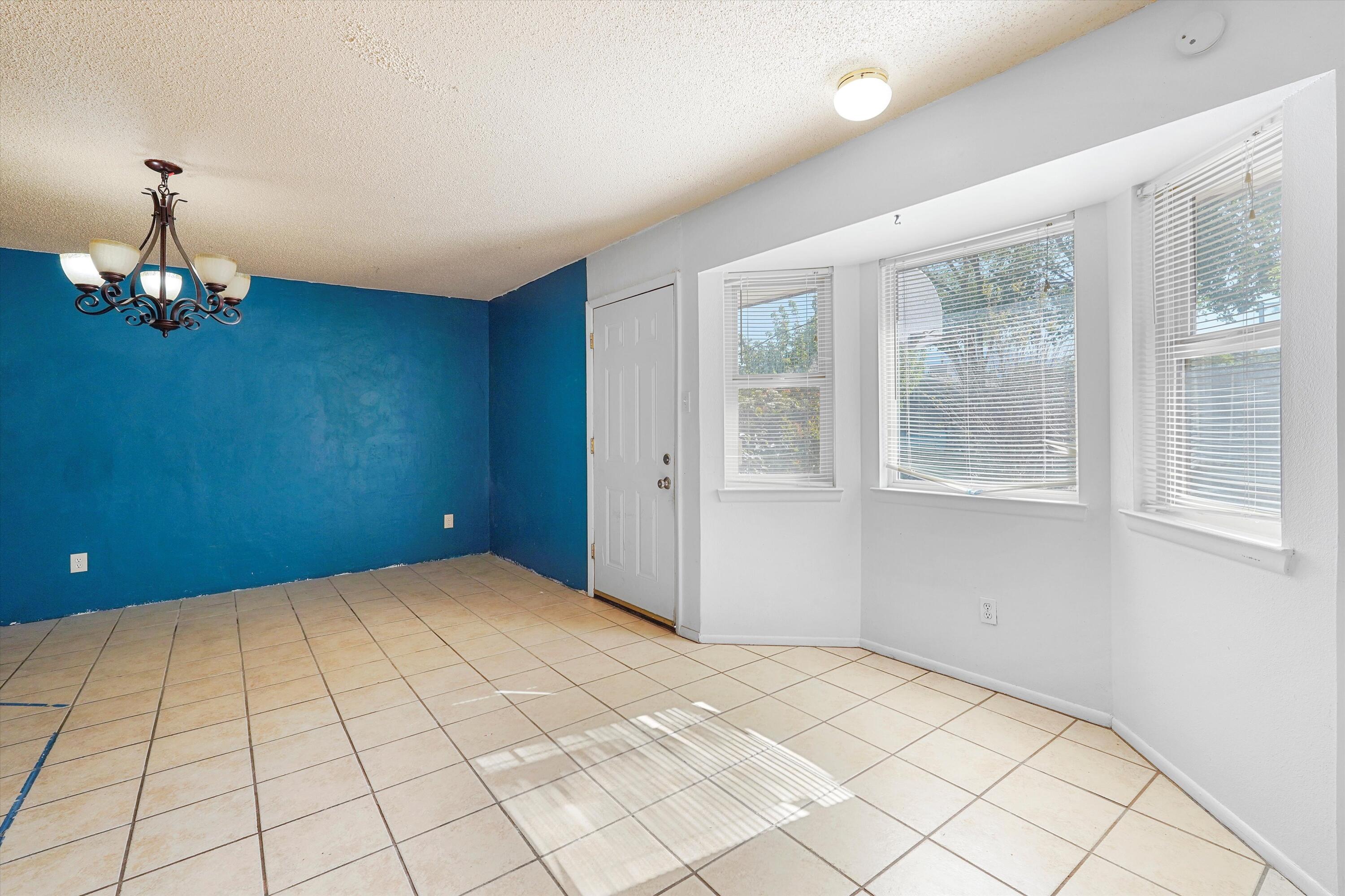 4716 Overland Street, Albuquerque, New Mexico image 3