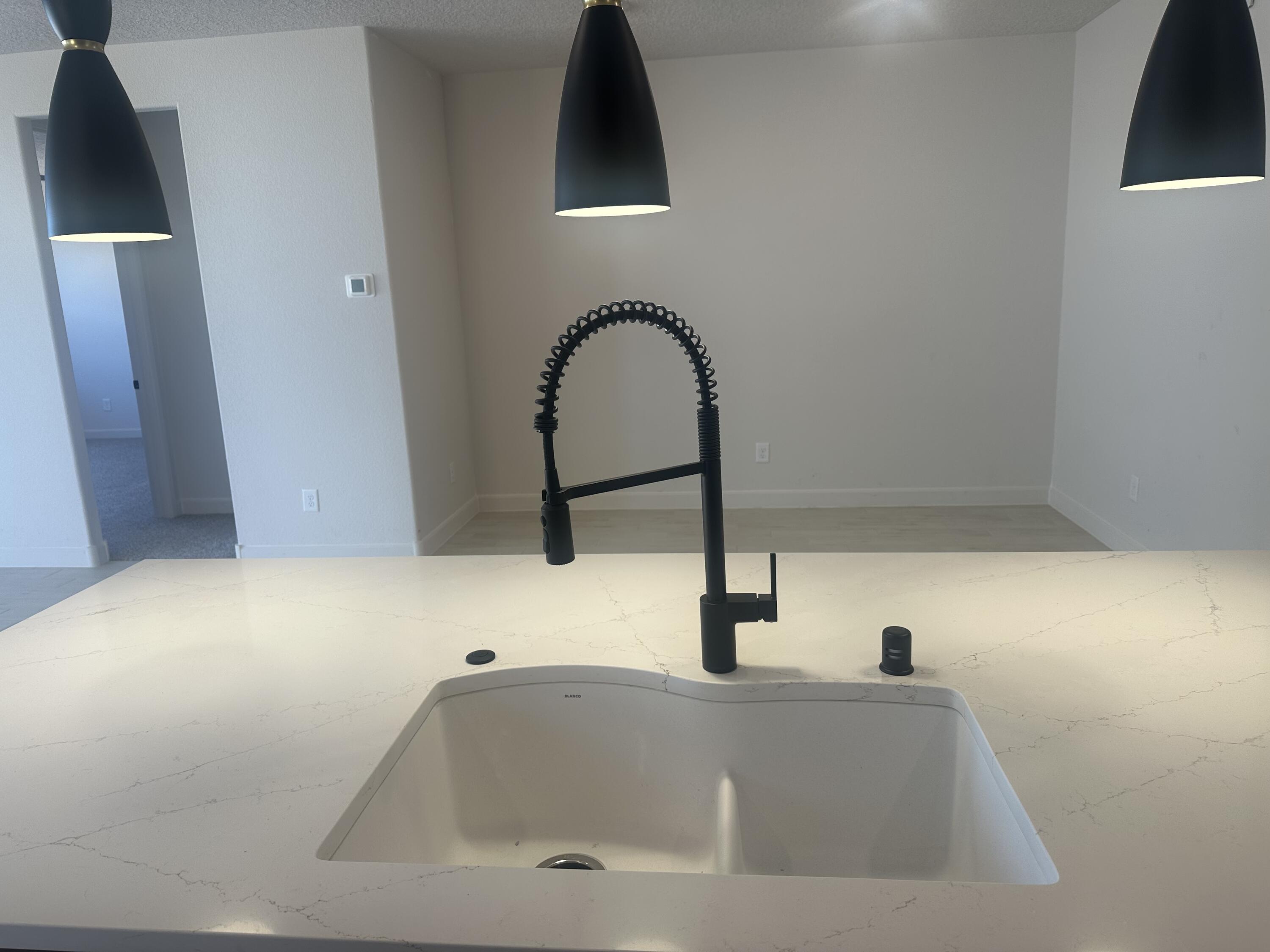 4124 Emerson Drive NE