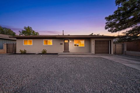 Homes For Sale - 4716 Douglas Macarthur Road<br/> Bernalillo County, Albuquerque, NM 87110