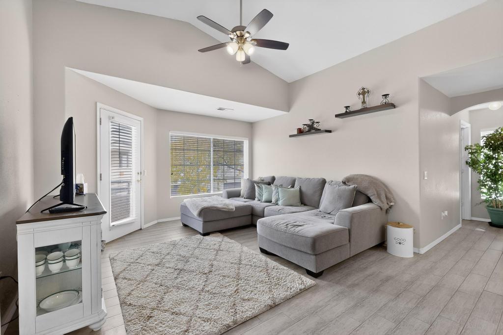 6501 San Antonio Drive NE 1801